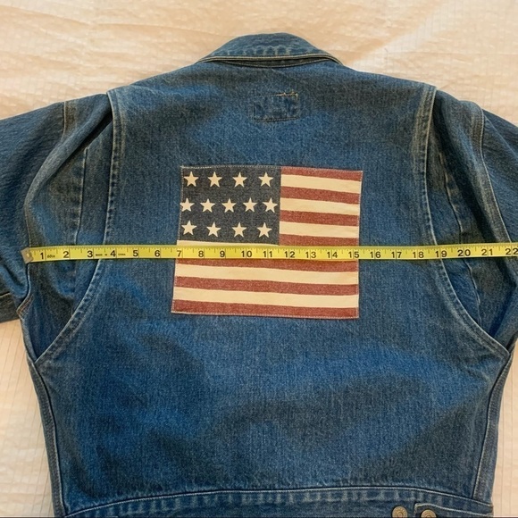 Vintage Ralph Lauren Designer jacket It’s an eye catcher. Worn very few times. - Picture 10 of 13